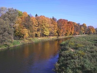 Park pri kaštieli v Strážkach