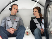 Hyperloop previezol prvých ľudí: Kapsula má byť rýchlejšia ako lietadlo