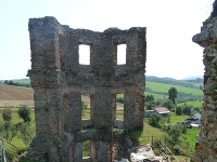 Plavečský hrad, tiež hrad Plaveč nad obcou Plaveč v okrese Stará Ľubovňa