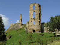 Plavečský hrad, tiež hrad Plaveč nad obcou Plaveč v okrese Stará Ľubovňa