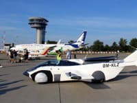 Lietajúce auto AirCar na Lietajúce auto AirCar na