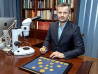 Zlato z najväčšieho zlatého pokladu mieri do aukcie
