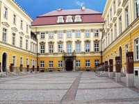Vroclavský palác slúžil kráľovi.