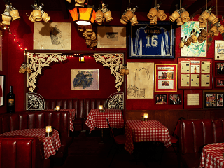 Dan Tana`s restaurant, Los