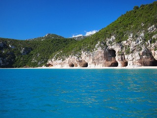 Jaskyňa Cala Luna, Sardínia,