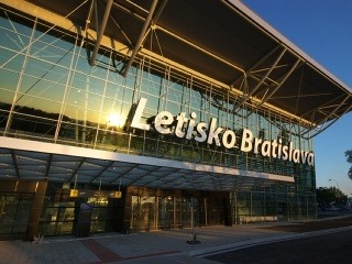 Letisko M. R. Štefánika