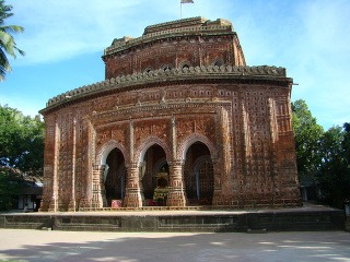 Kántanagar – terakotový chrám