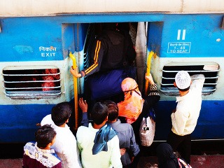 V Indii zablúdil vlak: