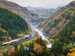 Japonské vlaky začali 