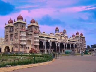 Maisúrsky palác, India