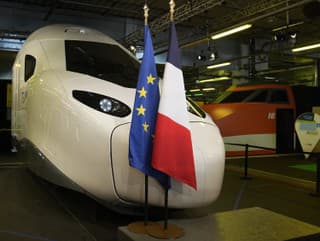 Macron predstavil nový model