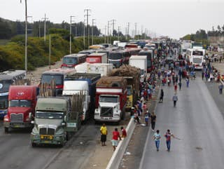Aktuálne z Peru: Stovky