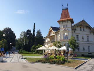 Pre vojnu na Blízkom