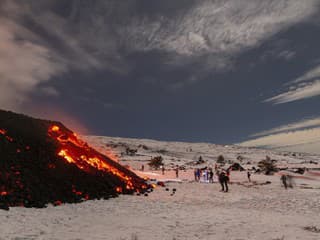 Etna v plameňoch: Tisíce