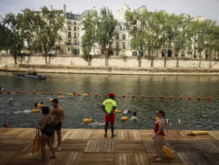 Parížania aj turisti sa