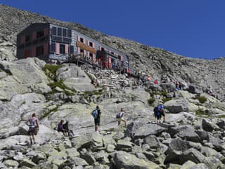 Turisti pod Rysmi vo
