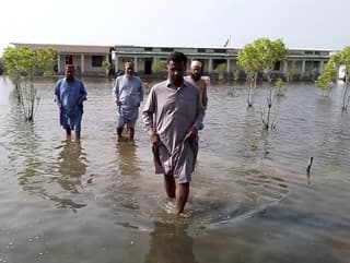 Monzúny a povodne: Pakistanskí