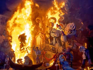 Valencia opäť oslavuje Fallas,
