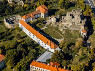 V Dobóovskom kaštieli v