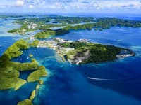 Tichomorské Palau tvorí viac