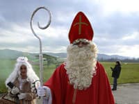 Sv. Mikuláš je pre deti symbolom sladkostí a darčekov, jeho život sa spájal sa dobročinnosťou