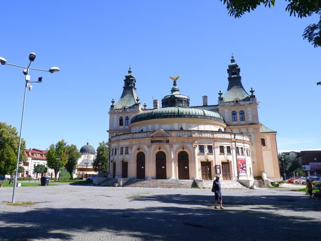 Budova Reduty na Radničnom