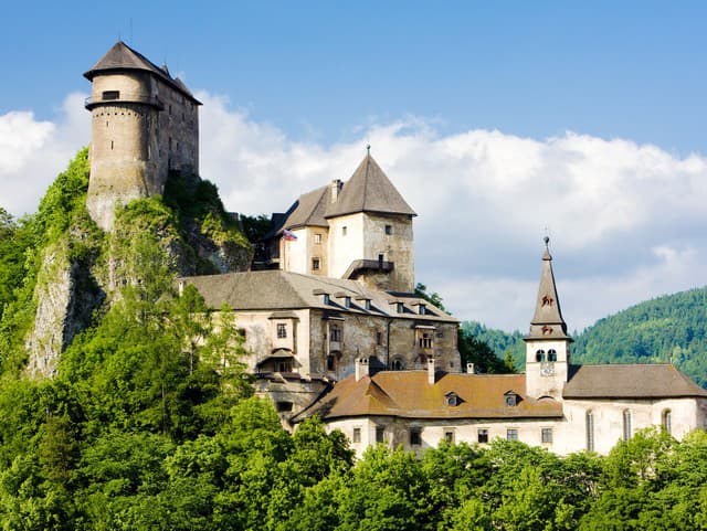 Oravský hrad ide s