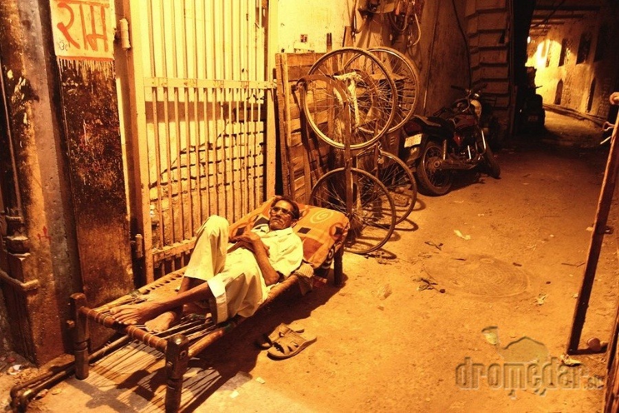 Večerný odpočinok, Paharganj, India