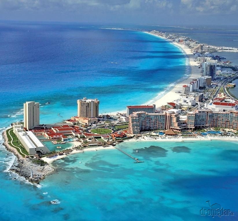 Cancún je síce plný