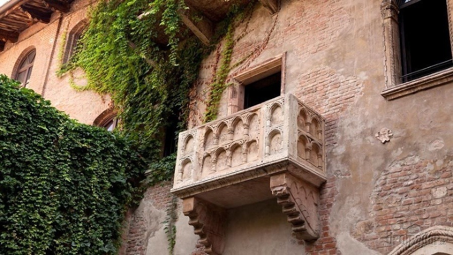 Údajný Júliin balkón, Verona,