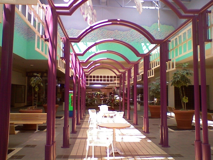 Woodville Mall, USA
