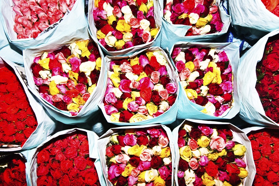 Ruže predávané na kvetinovom