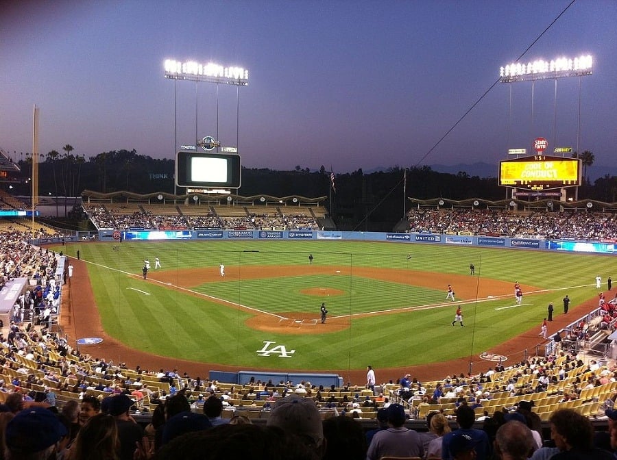 Bejzbalový štadión Dodger Stadium,