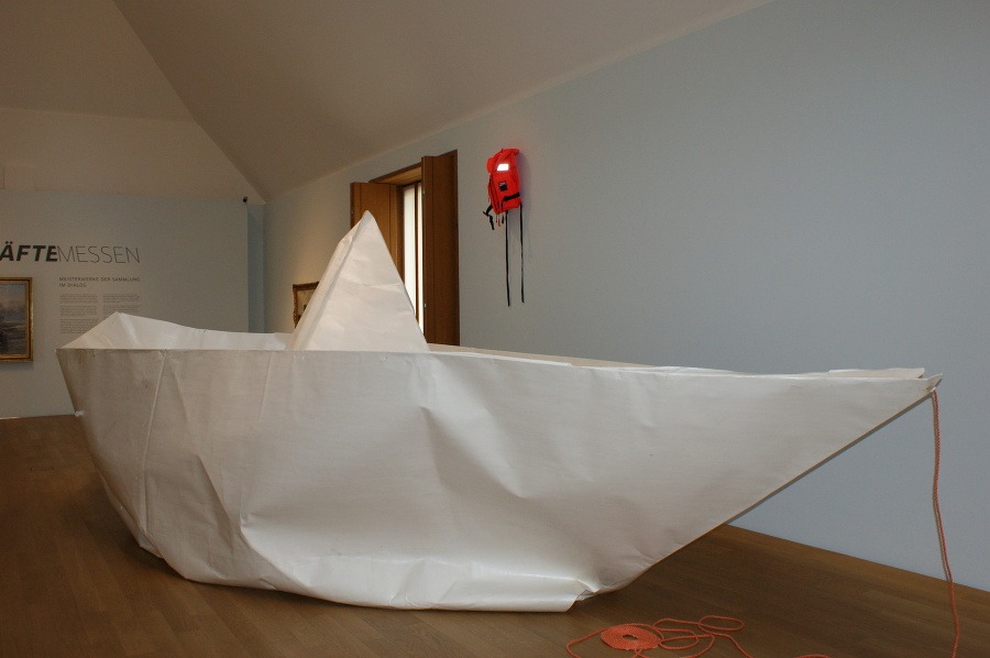 Stroskotaná papierová loď, Múzeum
