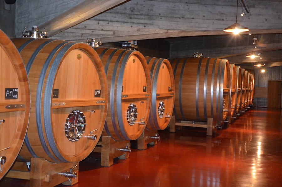 Dubové sudy vo vinárstve