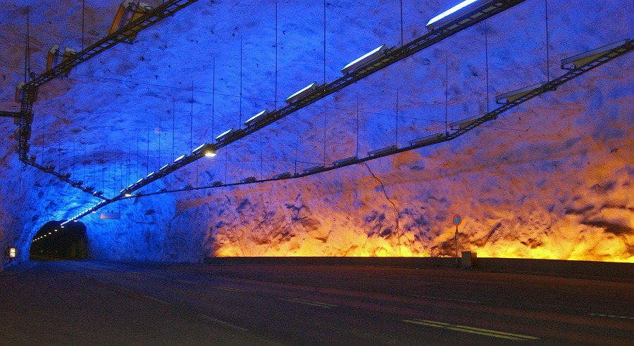 Lærdalský tunel , Nórsko