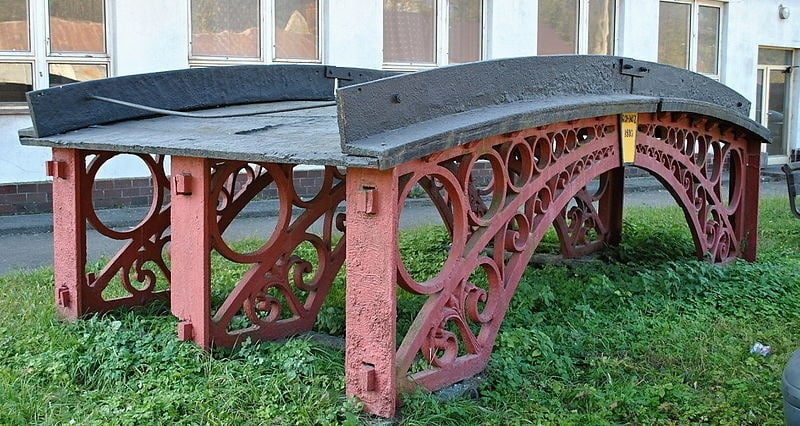 Hronec - liatinový most