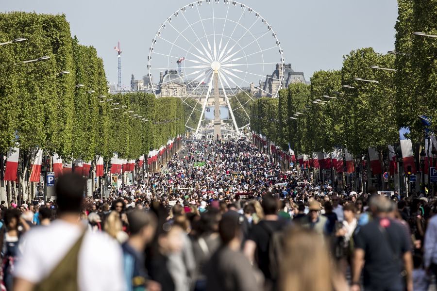 Champs-Élysées ako pešia zóna