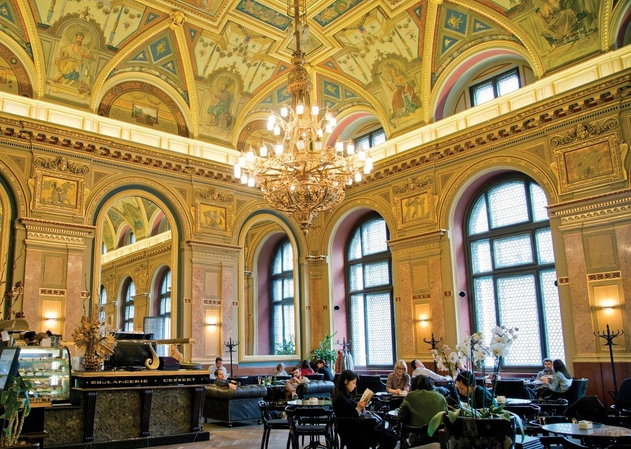 Alexandra Bookcafe v Budapešti
