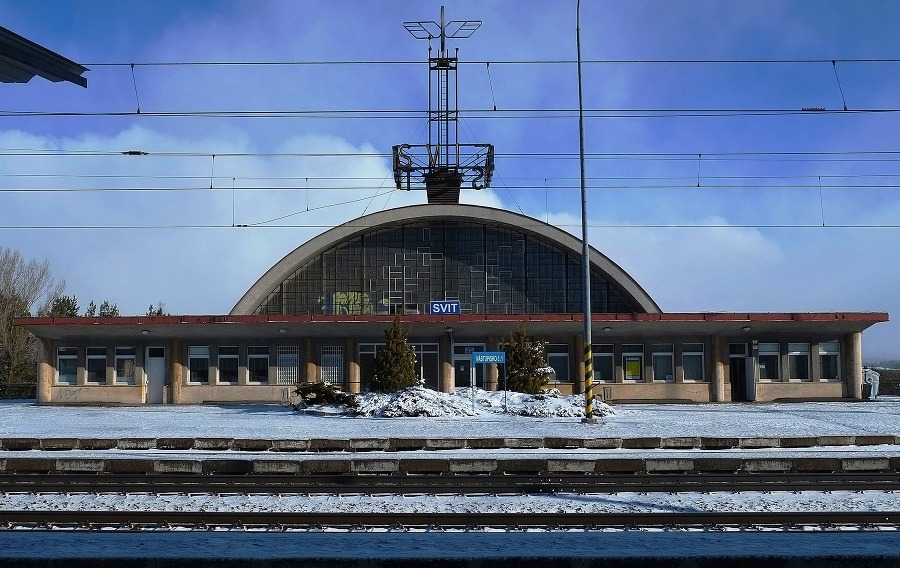 Železničná stanica, Svit