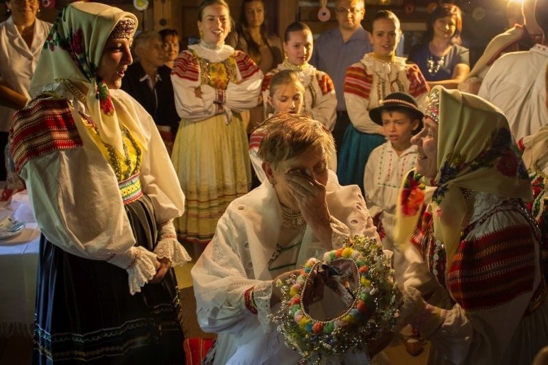 1. Matúš Maťufka – Tradičná svadba          (fiktívna svadba starej dievky, Osturňa)
