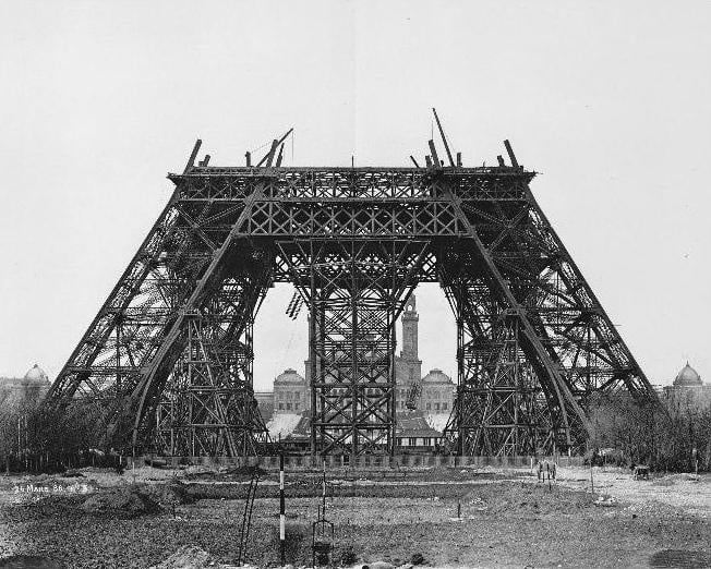 Výstavba Eiffelovej veže
