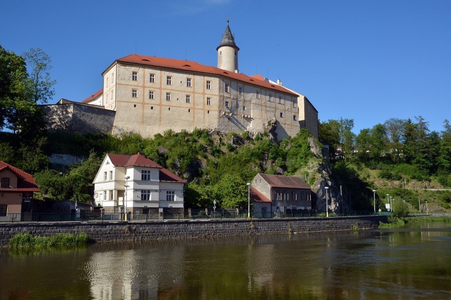 Kláštor v Sázave, Česká