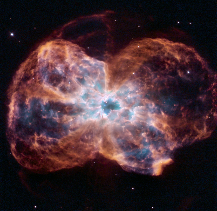 Hubblov teleskop zachytil aj „posledný výdych“ hviezdy, ktorá v mnohom pripomína naše Slnko. Vedci preto predpokladajú, že ho takýto osud čaká asi za 5 miliárd rokov.