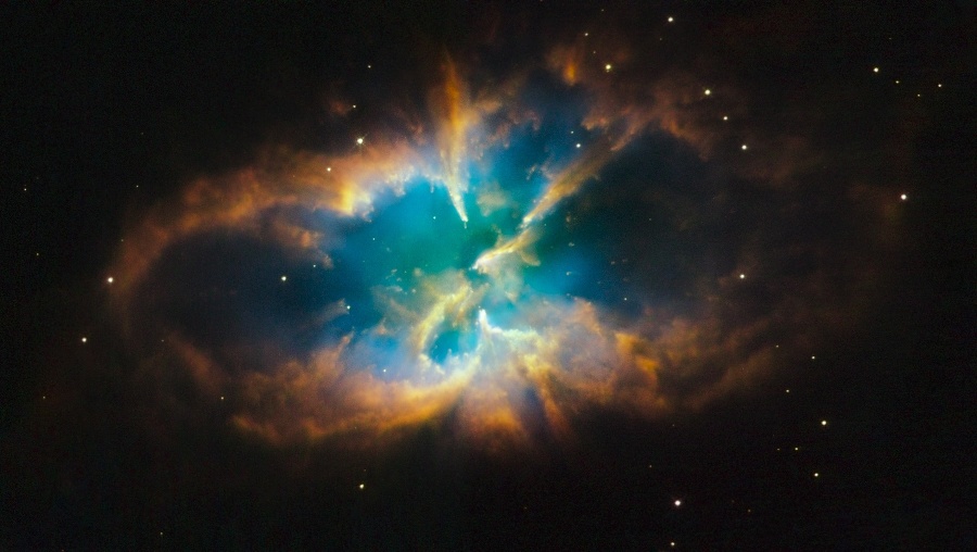 Fascinujúce detaily slávnej hmloviny NGC 2818, ktorá leží v súhvezdí Kompas