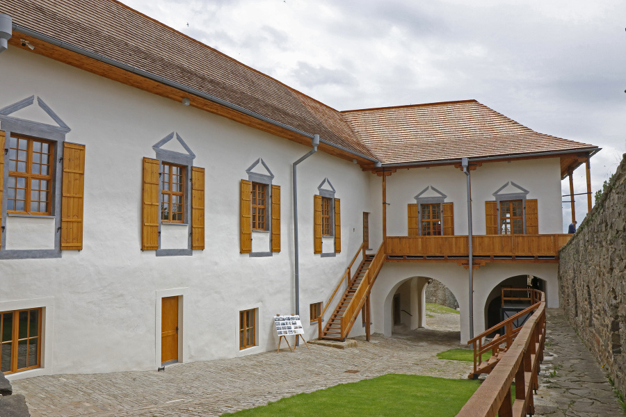 Palác Lubomírských