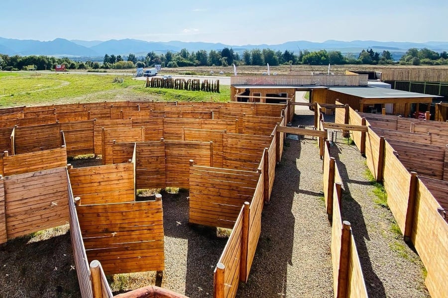 Najväčší drevený kruhový labyrint