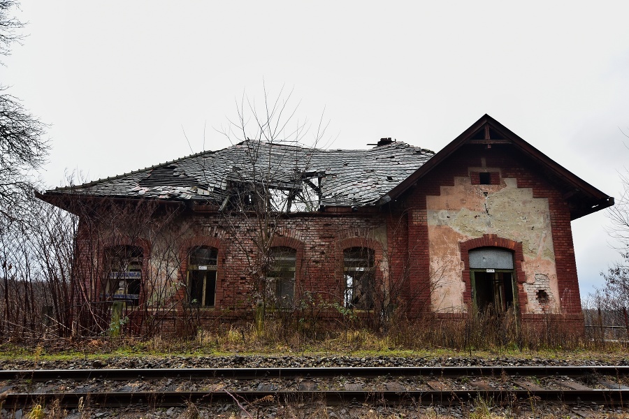 Bývalá železničná stanica v