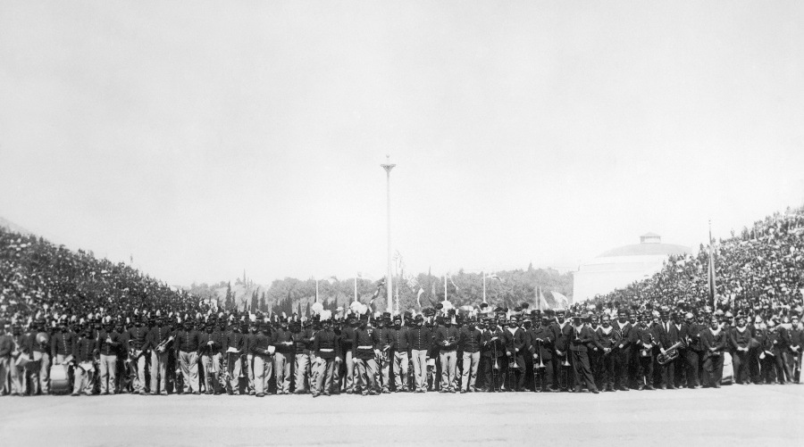 Pohľad na publikum počas otvorenia  prvých moderných olympijských hier v Aténach 6. apríla 1896. © TASR/AP