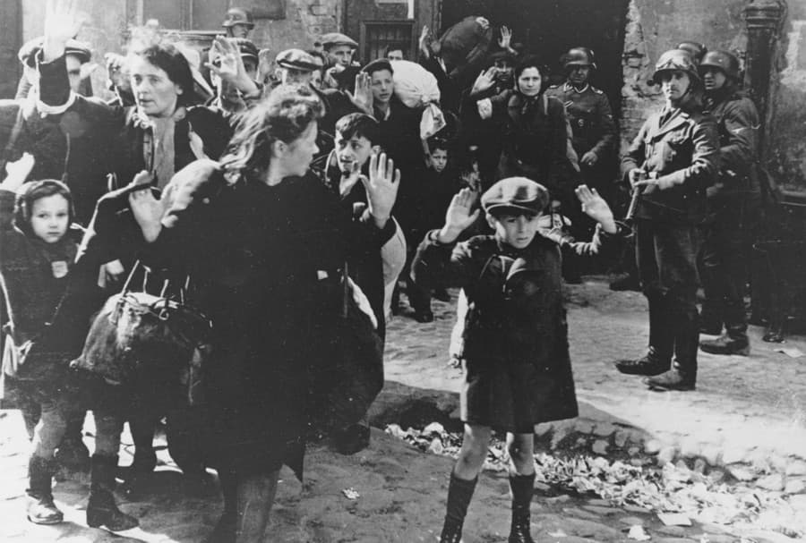 Deportácia Židov z Varšavského geta, 19. apríla 1943
